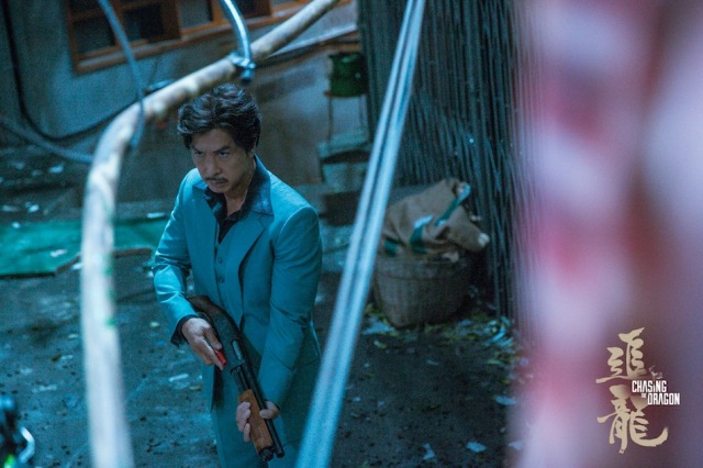 它是黑帮片、动作片、港史片,《追龙》是国庆唯一值得N刷的电影