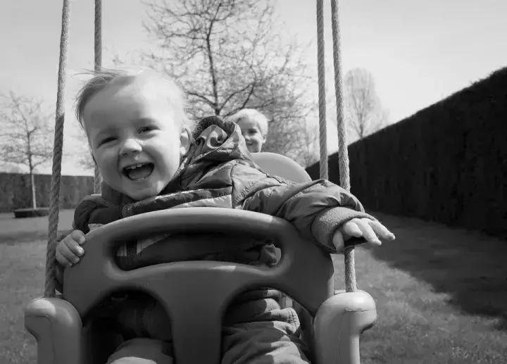 宝宝便秘大便带血要紧吗,便秘排便出血