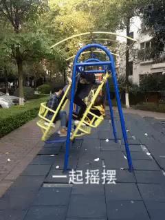 高档鳄鱼皮包包,大气时尚的鳄鱼纹小包包