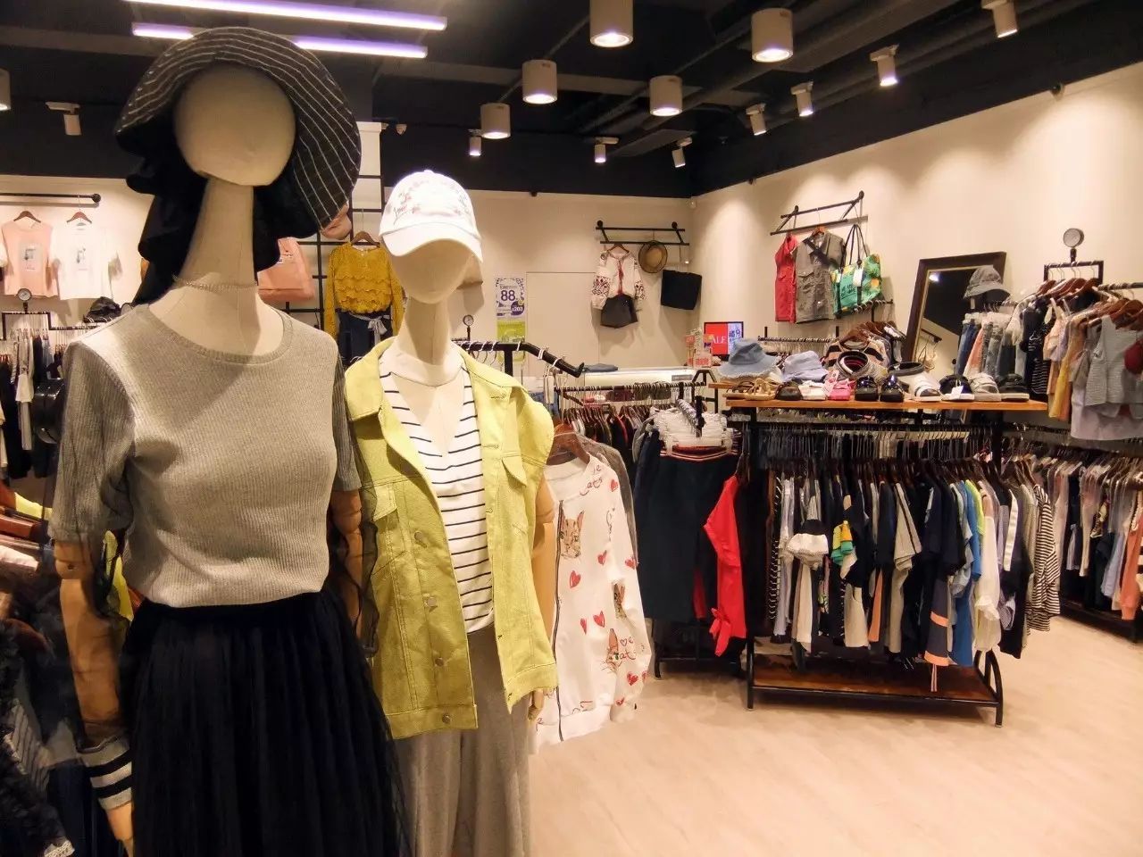 香港必去的折扣商场,去香港哪里购物最优惠又便宜