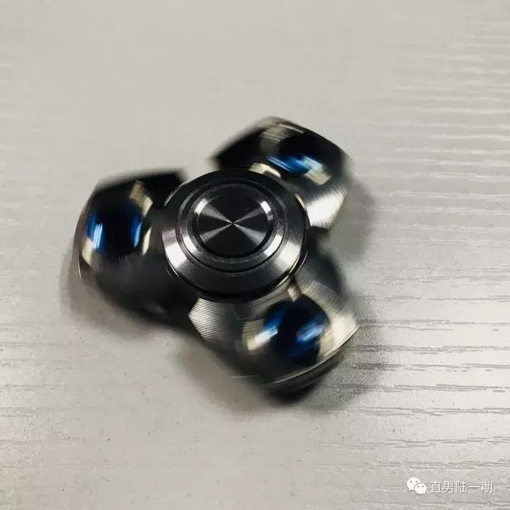 濡備綍鍋氫竴涓簿鑷寸殑绉戞妧鐩寸敺,绉戞妧鐩寸敺鍏ラ棬鏁欑▼