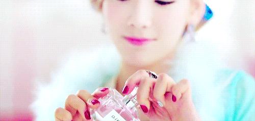 平价香水最好闻的是哪款呢,平价好闻的木质香水推荐女生