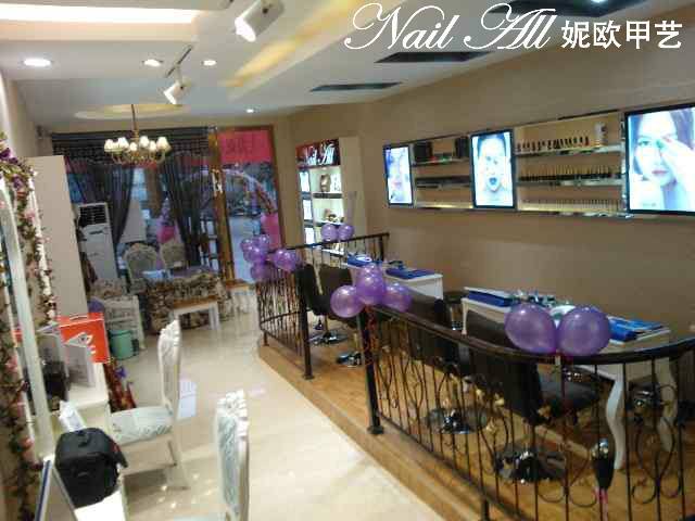 美甲店面怎样留住老顾客？