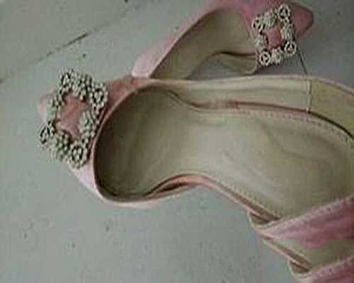 哪种鞋子最耐穿又便宜女生 (什么鞋子最舒服耐穿而且便宜)