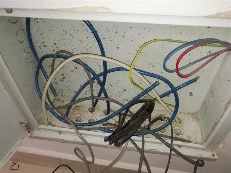 装修家里宽带网络线怎么做,家装电工网线布线全过程