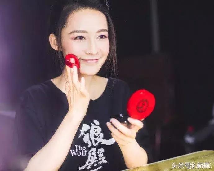 杨幂疯狂打call,李沁推荐气垫