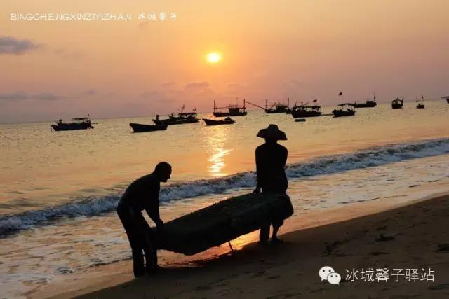 醉享三亚波波利海岸夕阳下的渔光曲
