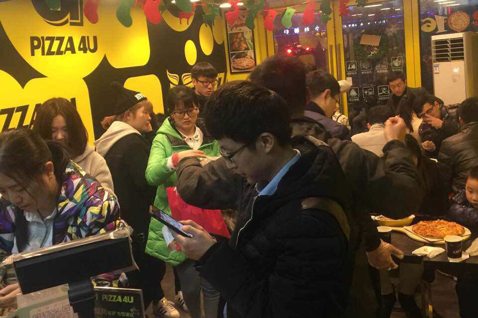 每个饥饿的夜晚,每个饥肠辘辘的夜晚