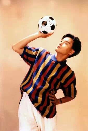 张国荣会不会踢足球,张国荣电影踢球