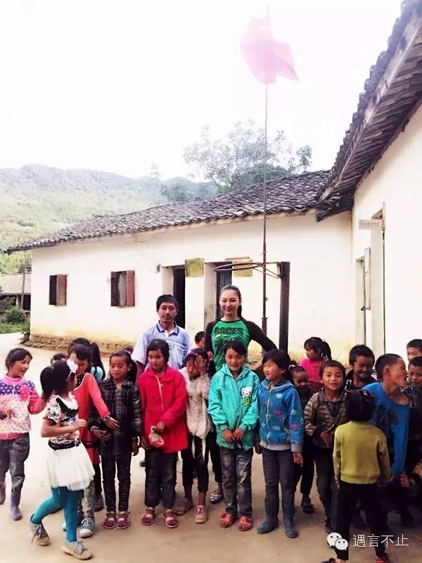 做过销售摆过地摊,做过销售做过服务员还是内向