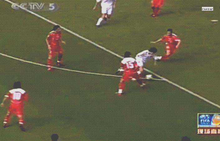 比肩梅西的天才,05年世青赛梅西回顾