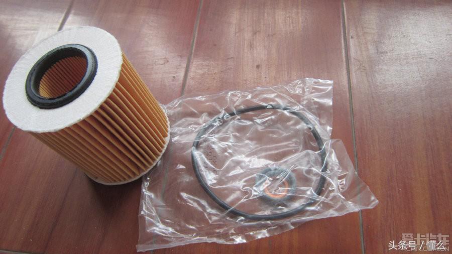 宝马320I大修发动机解决严重烧机油、冒蓝烟、尾气发臭问题