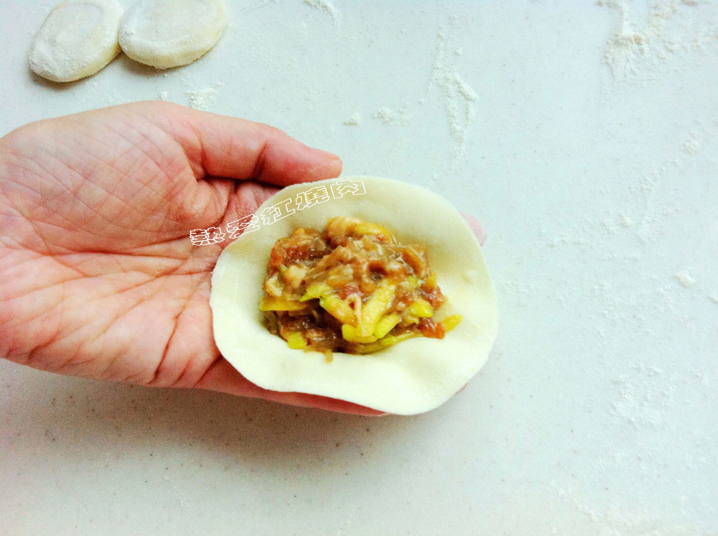 家常不用和面的包子,皮薄馅大的包子不用发面