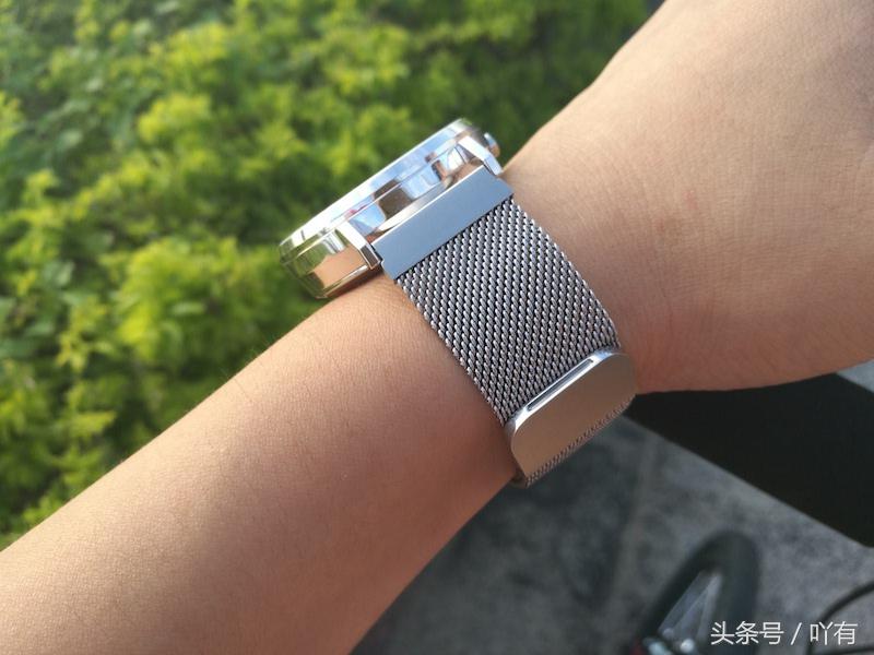 蓝宝石镜面智能手表,200元左右续航高的智能手表