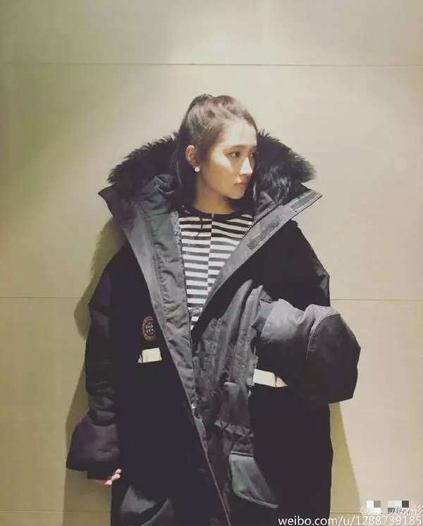 街拍杨幂唐嫣关晓彤,街拍女王杨幂的私服一定不能错过