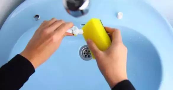 首饰脏了在家怎样清洗,首饰脏了怎么来清洗