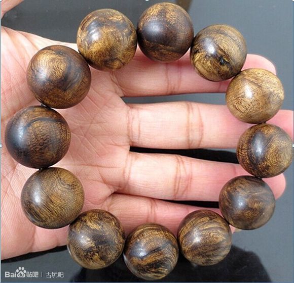 假沉香对身体有哪些危害 (假沉香手串对身体有害吗)