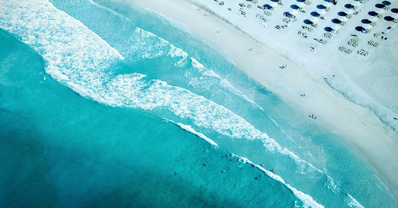 女友嫌他没情趣跟阔少跑了，为追回女友他做了件疯狂事