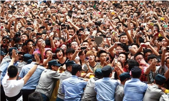 能为自己喜欢的明星做些什么,遇见自己喜欢的偶像