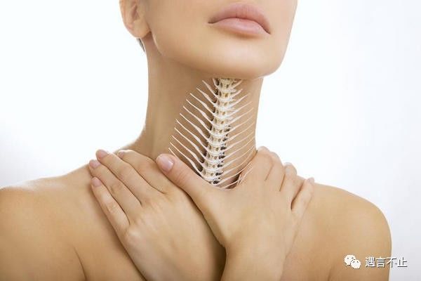 女子误吞鱼骨死亡,如果误吞鱼刺该怎么自救