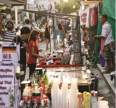 泰国拉差达火车头夜市攻略,泰国吃喝玩乐全攻略