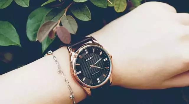 不吃土也能买的手机,运动手表推荐学生党高颜值