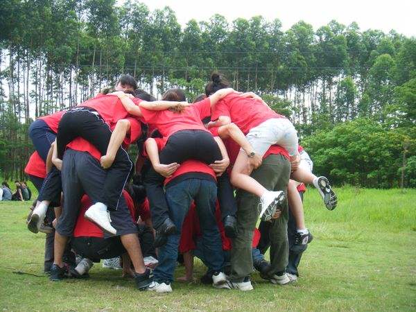 积极主动的拓展游戏,拓展游戏100个简单