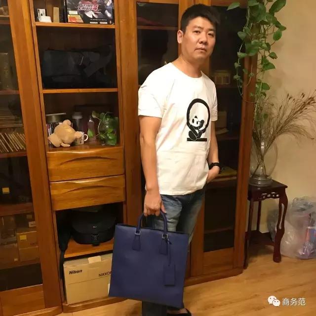 我翻了13个男人的包包，金牛座的男人最爱买买买？