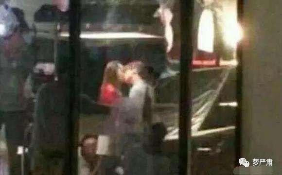 鹿晗和关晓彤现在是情侣吗,鹿晗和关晓彤是真情侣吗