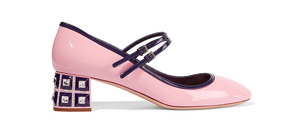 小学生怎么穿潮流时代的衣服 (小学生减龄时尚衣服)