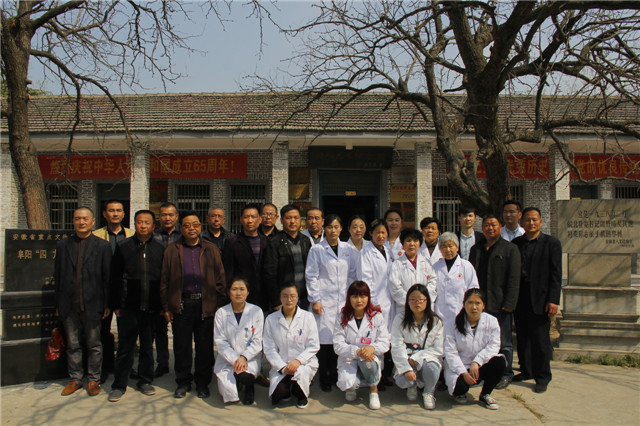 大型历史纪录片《四九英雄》颍泉首映式在行流镇举行