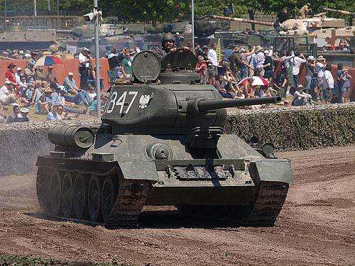 为什么有人说T-34是二战中最优秀的中型坦克？