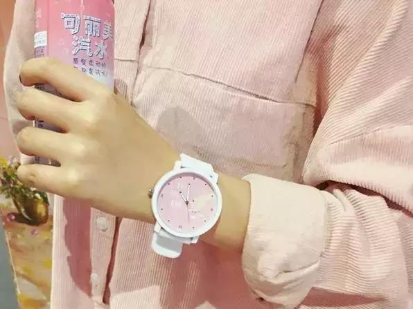 不吃土也能买的手机,运动手表推荐学生党高颜值