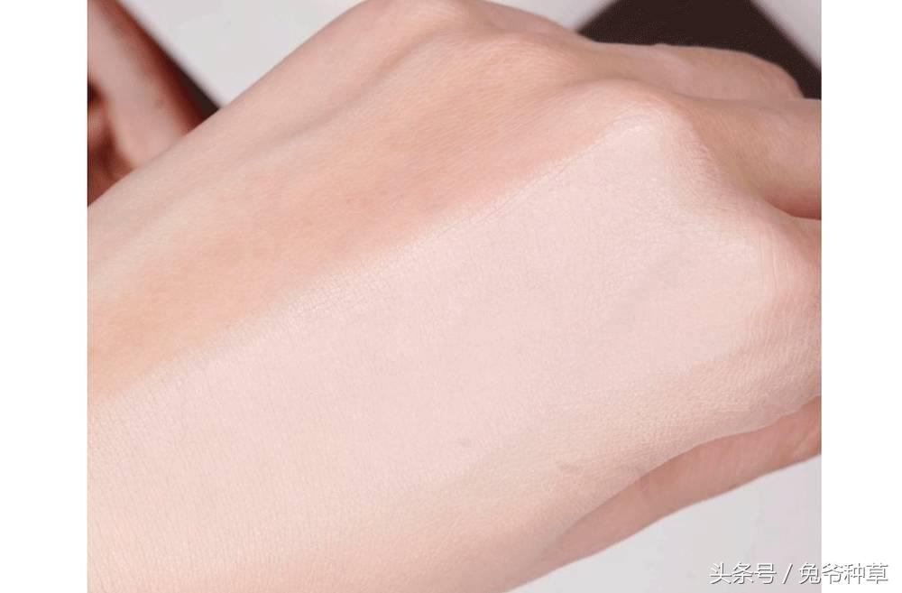 鹿晗给关晓彤买的表,鹿晗买一万二千颗宝石做的手表