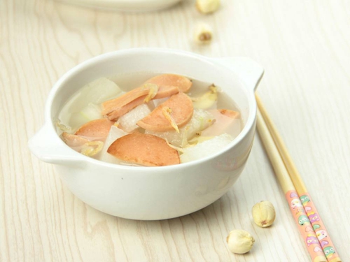 抽烟干咳吃什么清肺,秋天胸闷气短干咳怎么回事