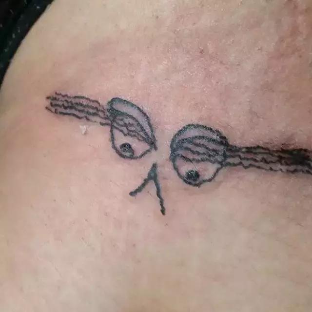 纹身师第一次给别人纹身,朋友带我去纹身然后后悔了