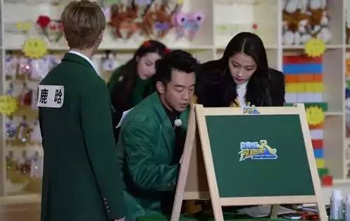 鹿晗和迪丽热巴炒cp时有对象吗,鹿晗和迪丽热巴被炒cp