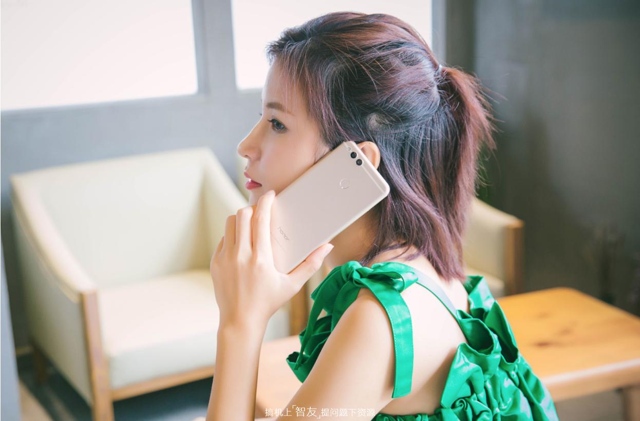 大屏更好用荣耀畅玩7x售价1499元,全面屏荣耀畅玩7x有几种颜色