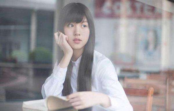 为什么漂亮的女孩身上都有股香味,为什么每个女生身上都很香