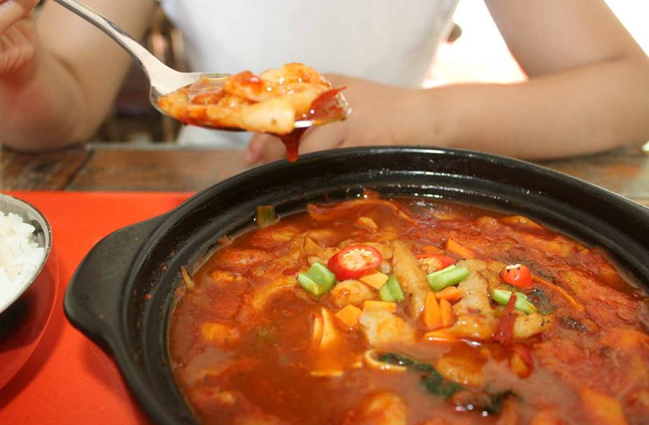 济南哪里的酸菜鱼做的最好吃,济南吃货鲽鱼头