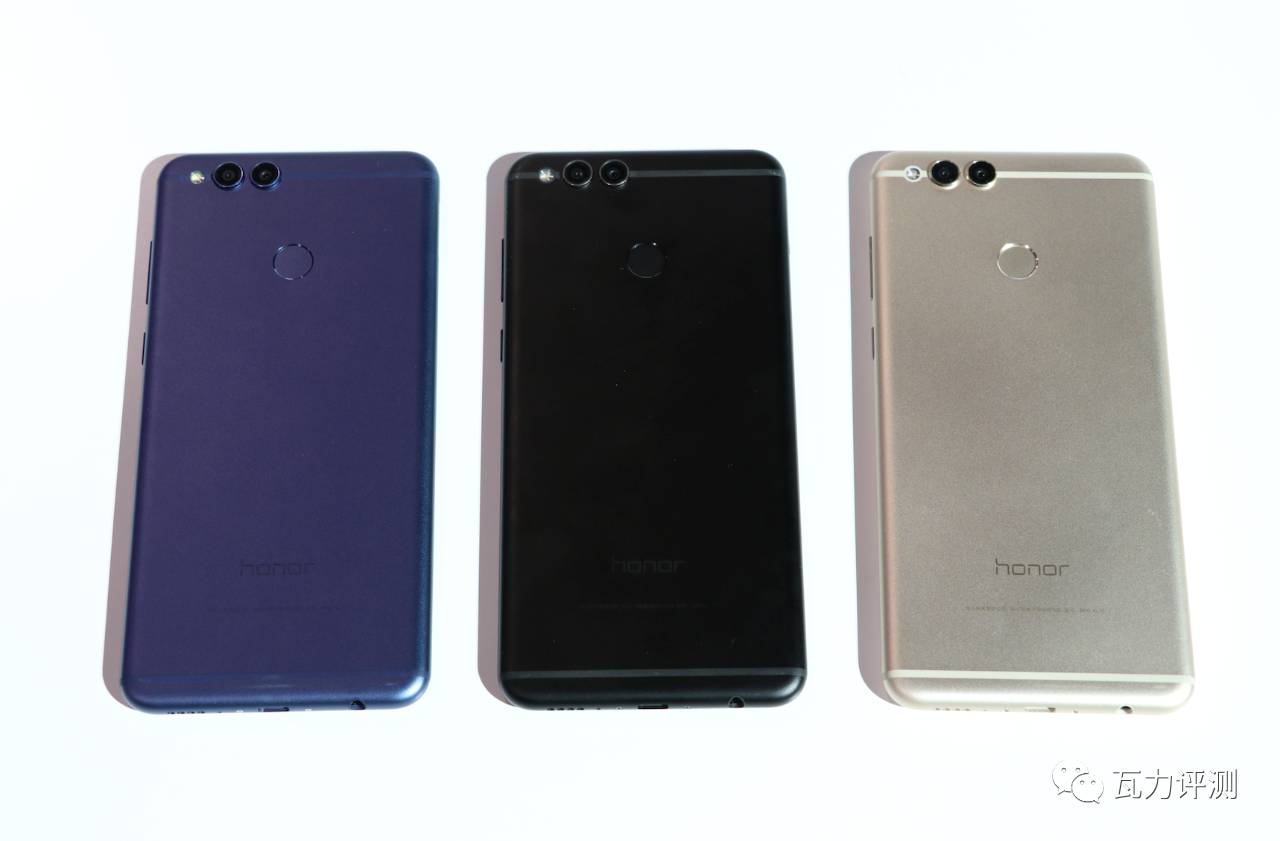 荣耀畅玩7x的新品发布会,1299的荣耀7x