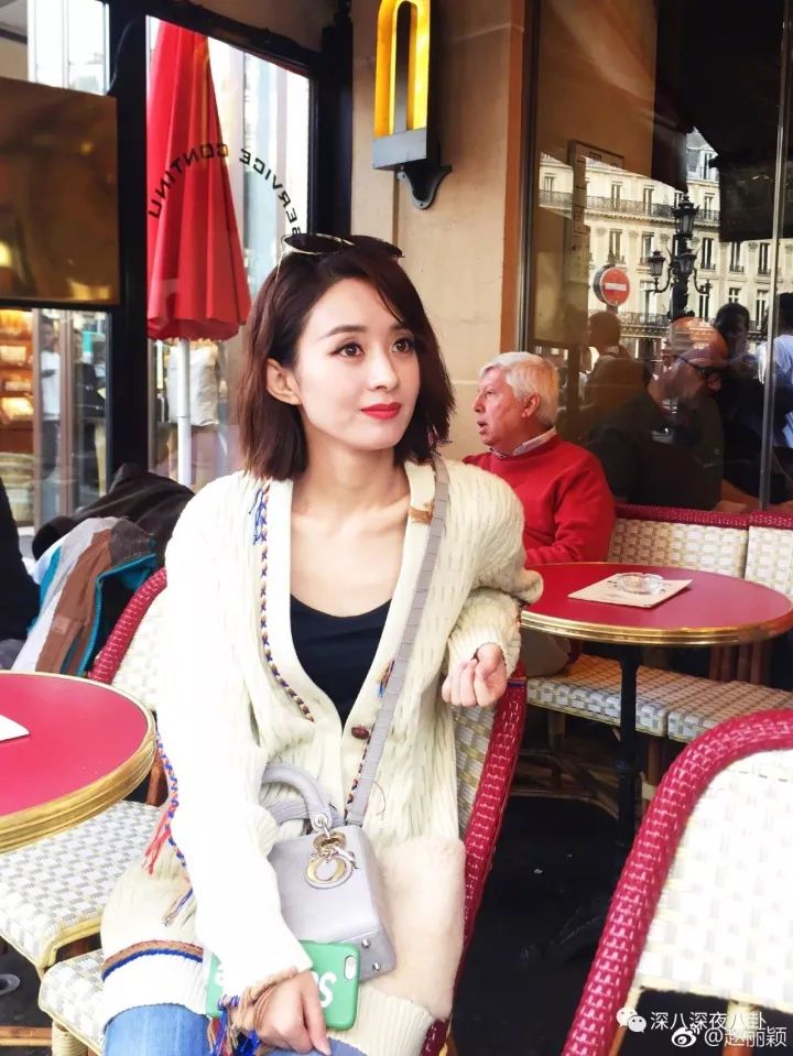 贵圈时刻是个暗流涌动的比拼场，比颜值，比衣品，比演技，比关系