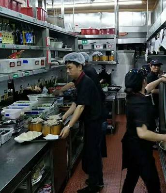 什么？这一周，大众点评竟被炊烟时代霸屏了？