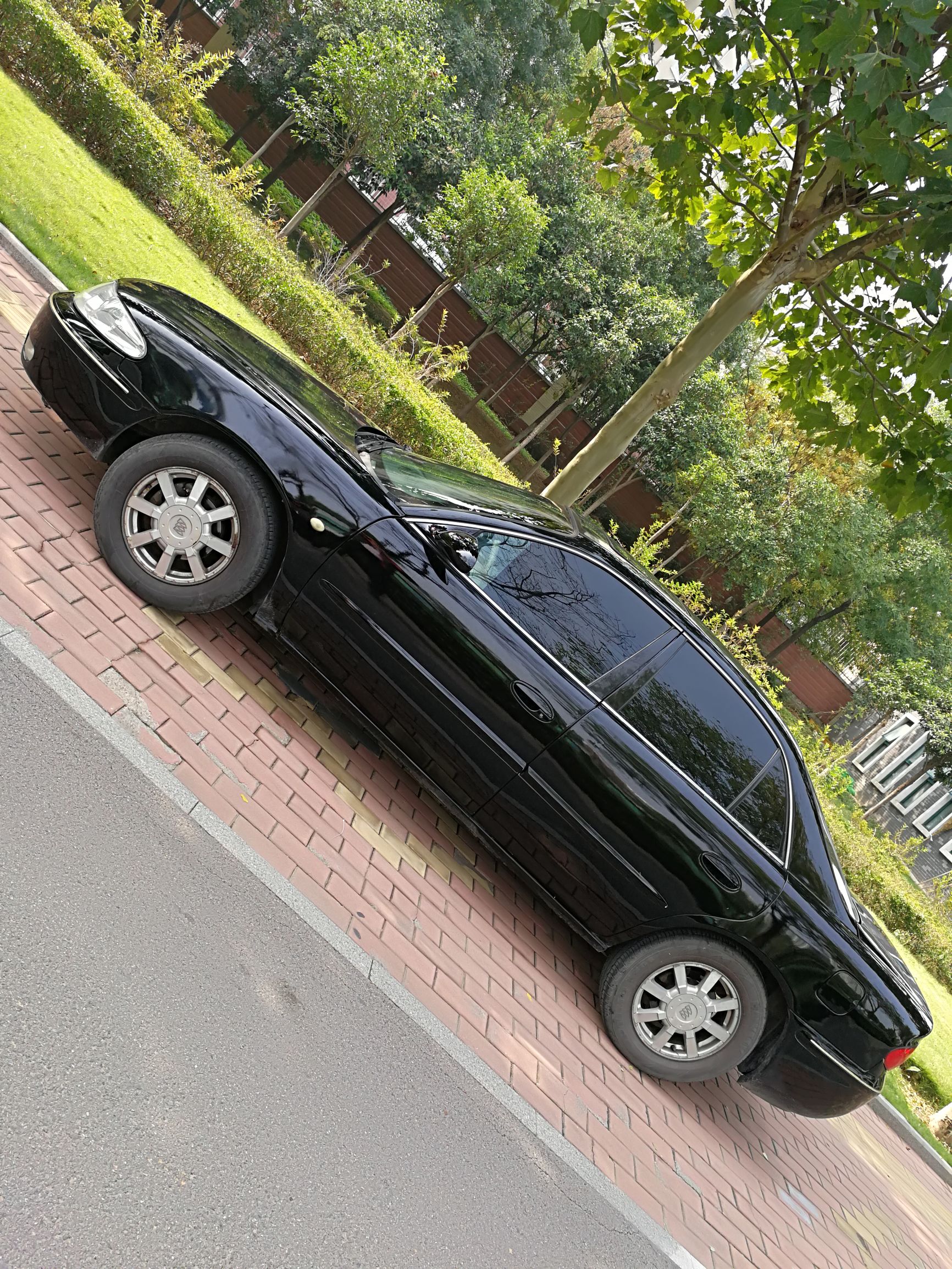 2010别克君威3.0豪华版v6多少个油,全新05款别克君威3.0豪华版v6