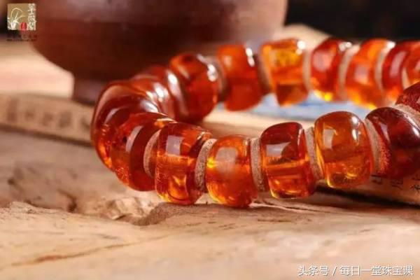 古董蜜蜡是什么,古董蜜蜡怎么形成的