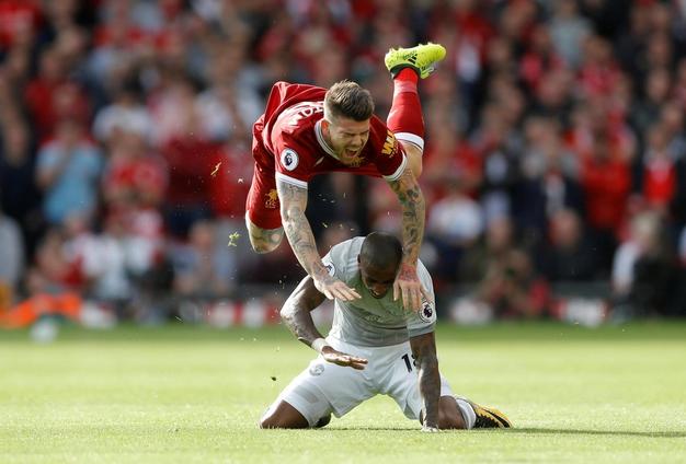 穆里尼奥在曼联有多艰难,如何评价穆里尼奥在曼联的表现