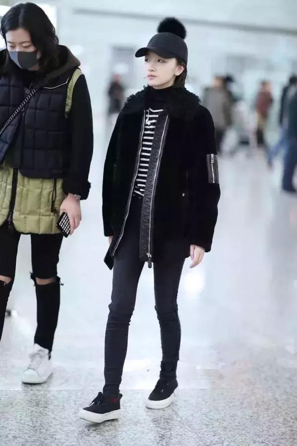 周冬雨burberry最新照片,burberry全球形象大使