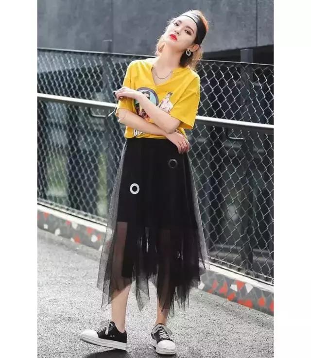 装嫩是现在很流行的时尚,装嫩的学生党