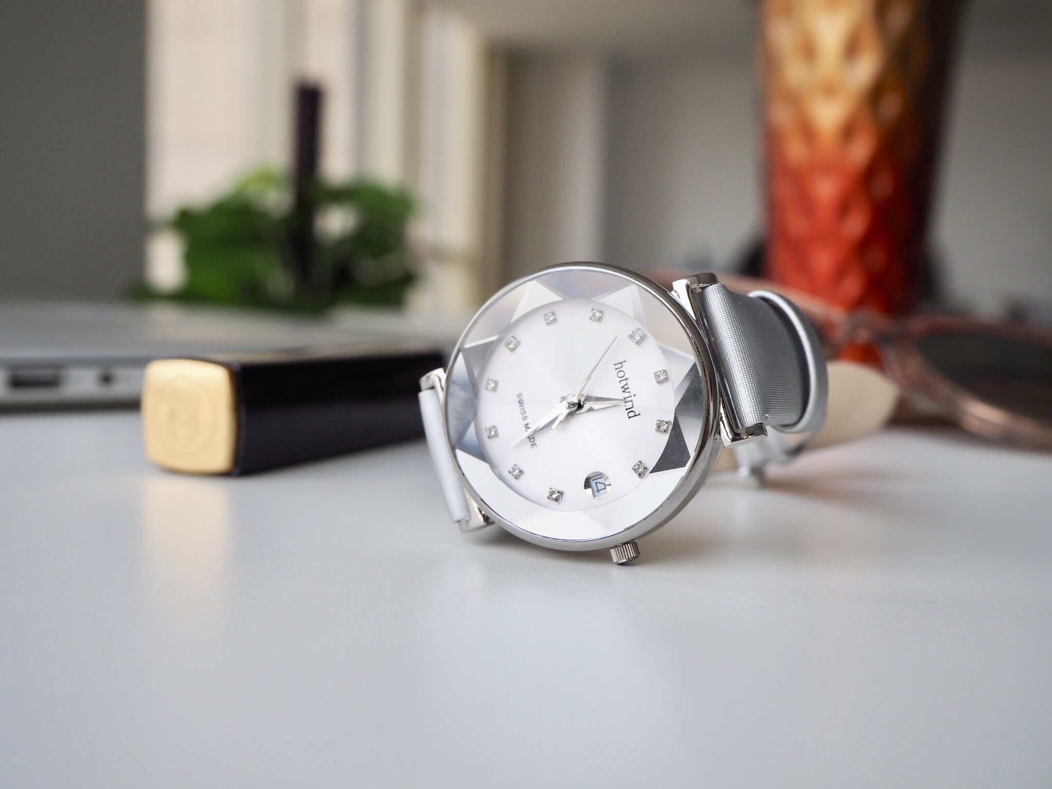 瑞士轻奢腕表 (瑞士高级腕表)