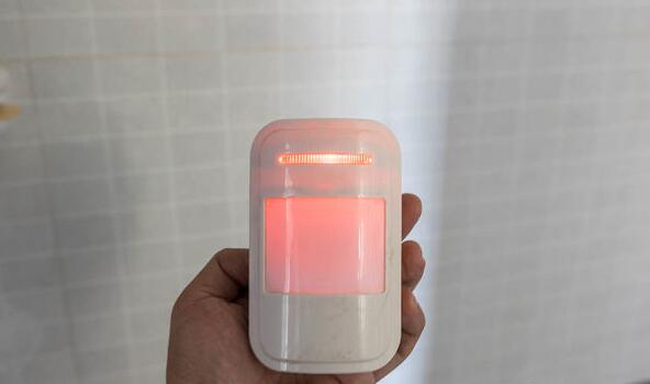 室内安防监控需要哪些设备,家用安防有哪些设备